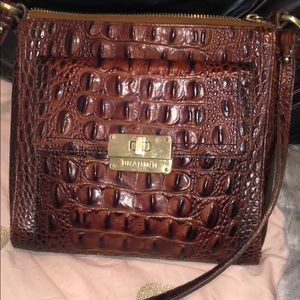Brown Brahmin crossbody purse!!